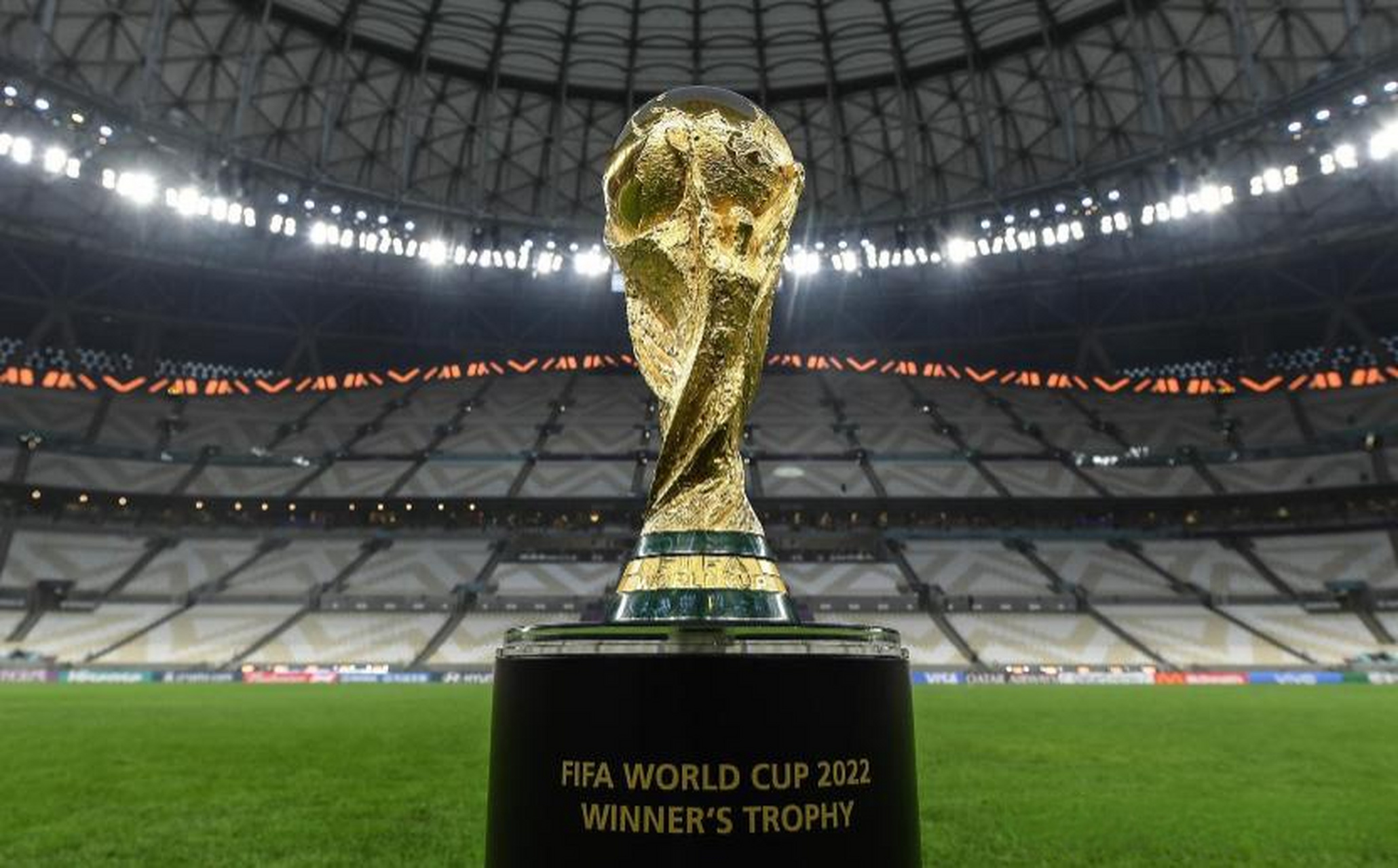 更在比赛走 更在比赛走